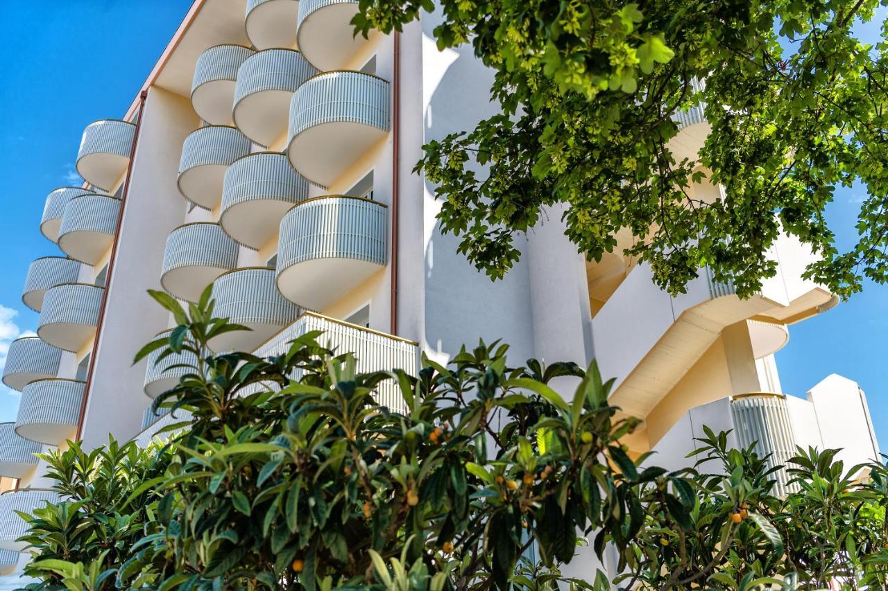 Salus Smart & Chic Hotel Τζεσόλο Λίντο Εξωτερικό φωτογραφία