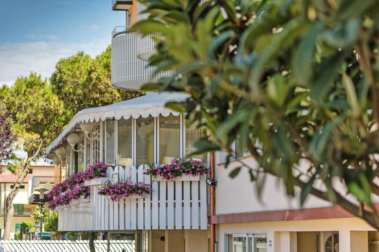 Salus Smart & Chic Hotel Τζεσόλο Λίντο Εξωτερικό φωτογραφία